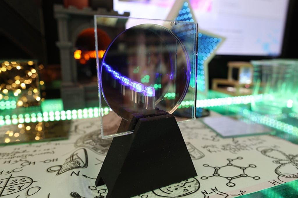 Dielectric Mirror for a infinity mirror project